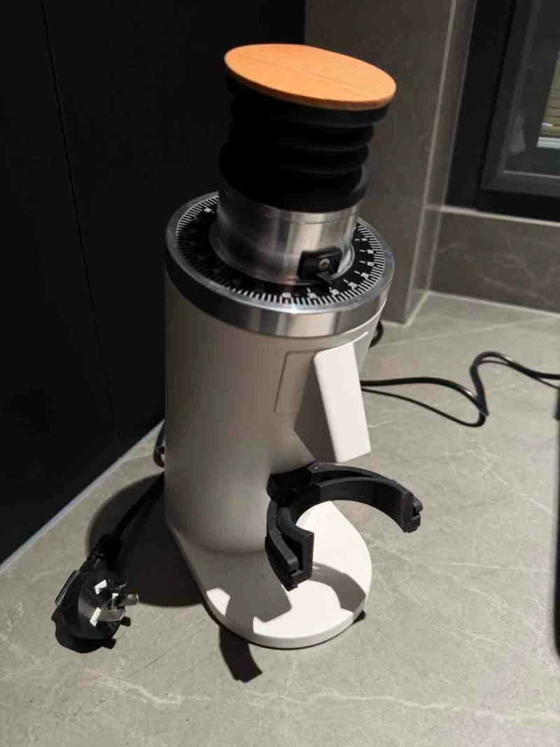Penggiling Kopi Elektrik Profe - Coffee Grinder Burr Flat ulasan dan harga